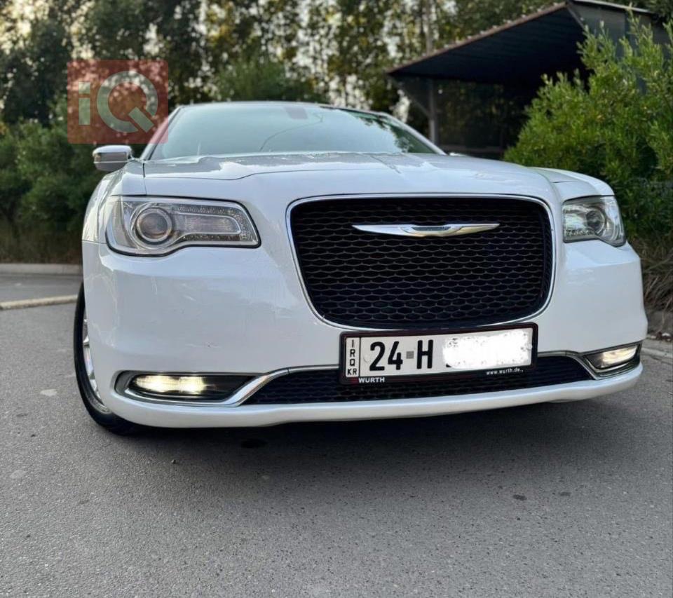 كرايسلر 300